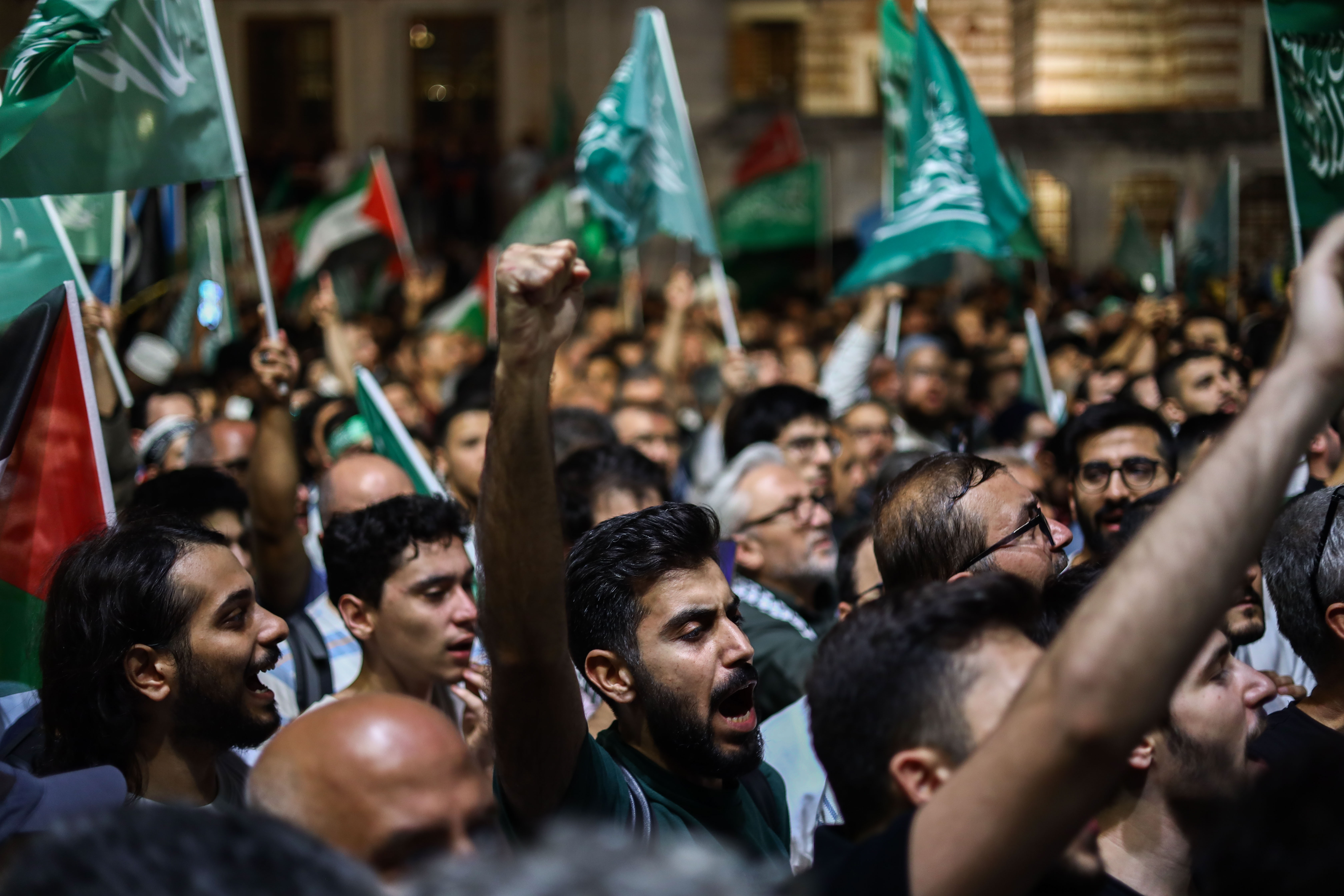 Thousands marched in Istanbul