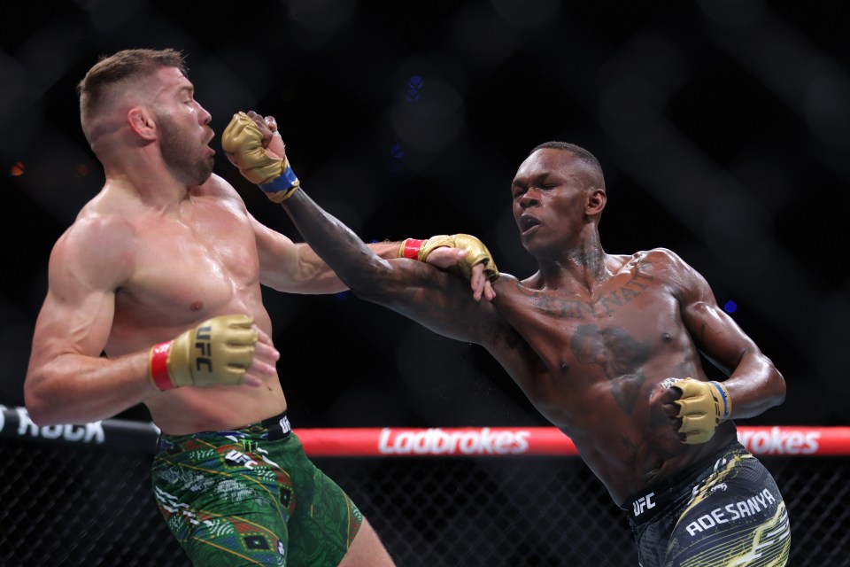 The Last Stylebender was welcomed back to the octagon by fierce rival Dricus Du Plessis