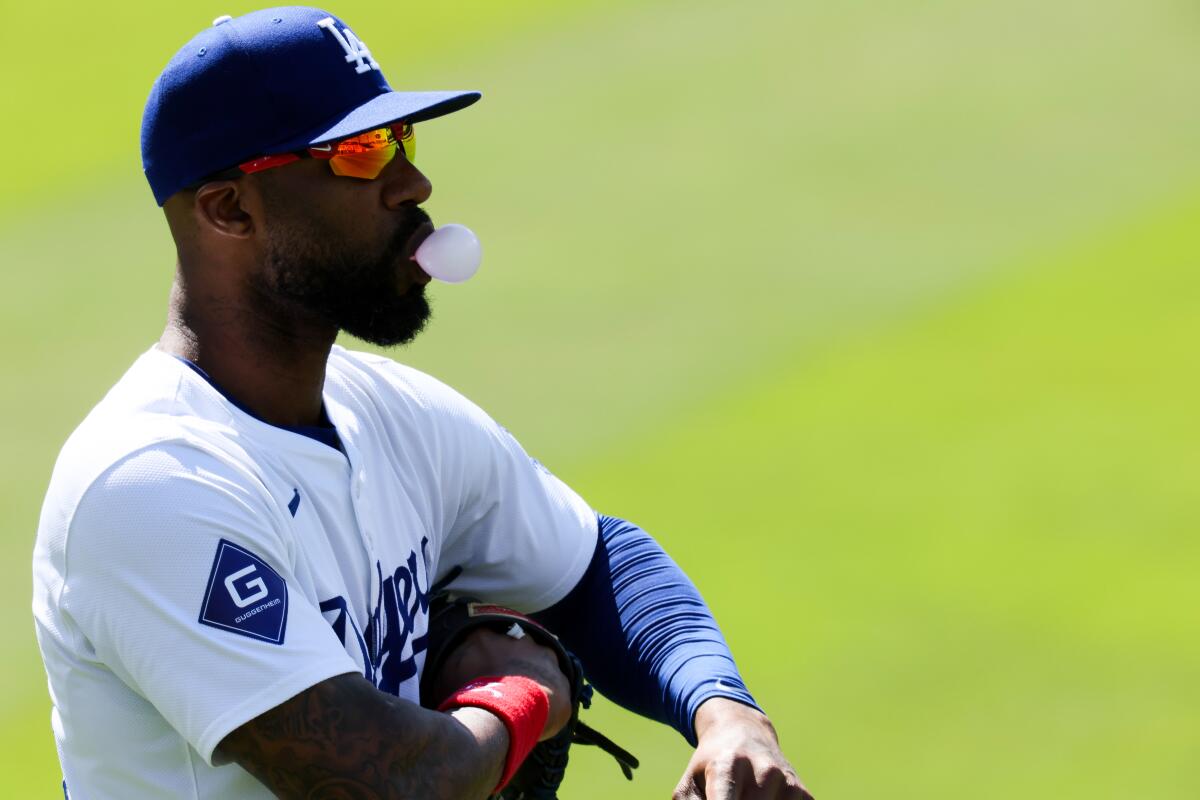 Jason Heyward stands in right field during a game against the St. Louis Cardinals at Dodger Stadium on March 28.