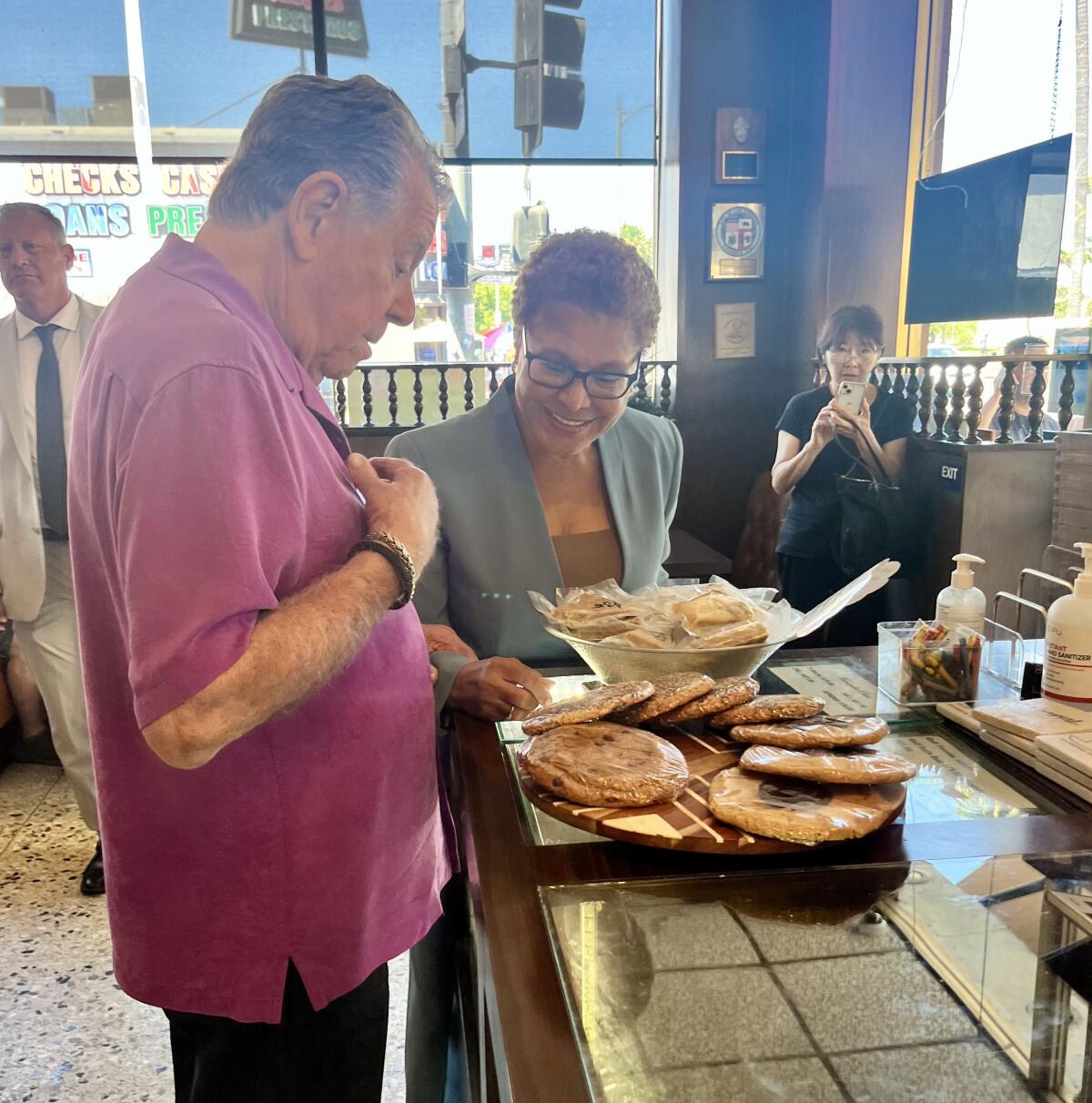 Los Angeles Mayor Karen Bass and deli owner Norm Langer.