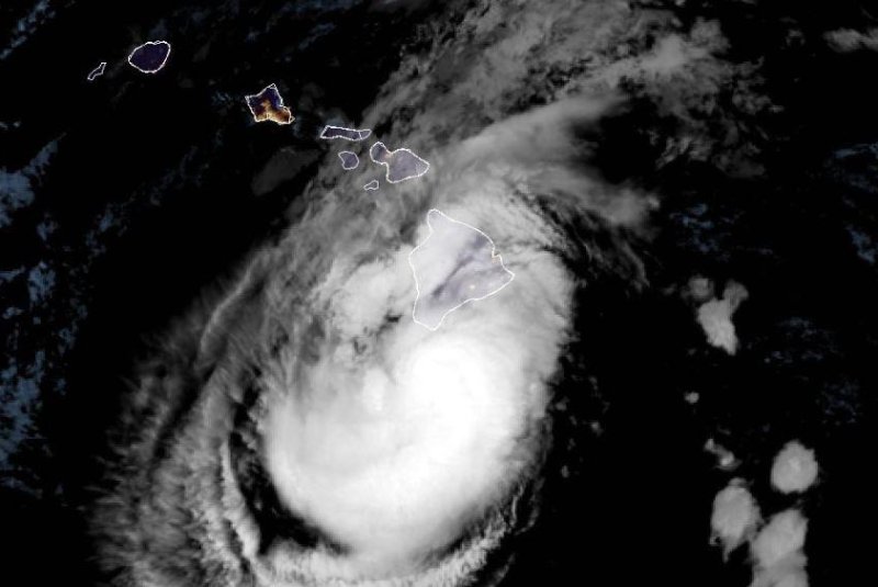 Hurricane Hone was moving toward Hawaii and forecasters expect it to dump heavy rain, especially over Hilo. Image courtesy National Oceanic and Atmospheric Administration