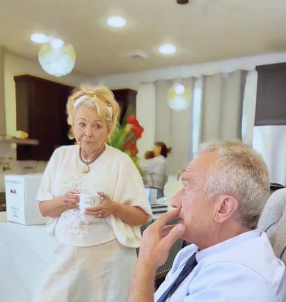 Robert F. Kennedy Jr. (L) tells Roseanne Barr how he came into possession of a bear carcass that he then abandoned in Central Park in 2014. Screen capture courtesy of Robert F. Kennedy Jr./X