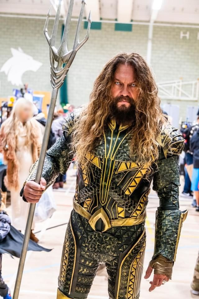 Ian Wills, 52, looks like Aquaman star Jason