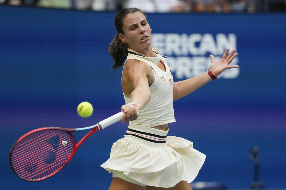 Emma Navarro hits a forehand shot against Coco Gauff on Sunday.