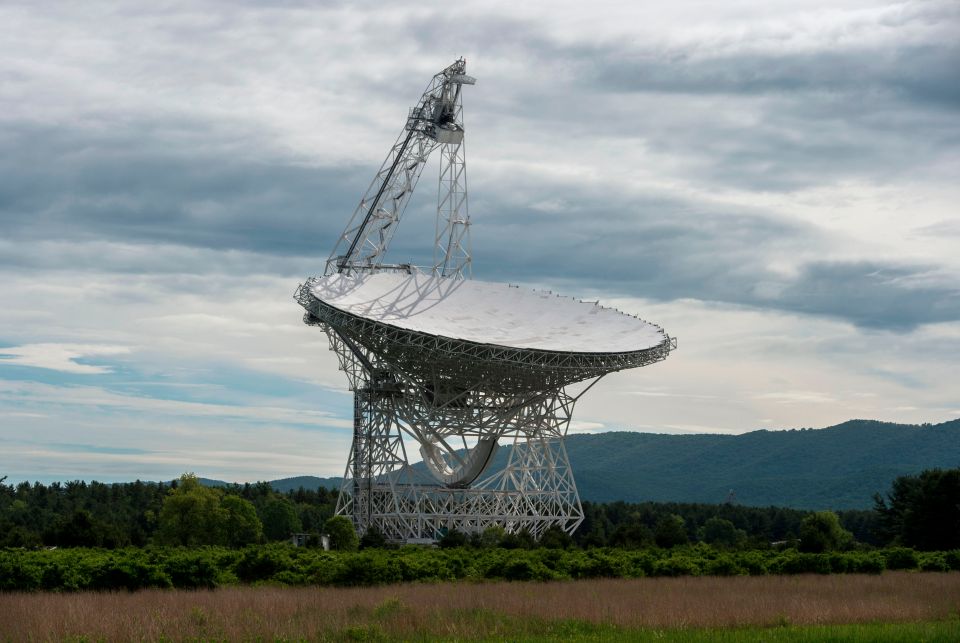 Scientists at the GBT are searching for unusual radio waves that indicate our extraterrestrial neighbors are intentionally emitting a signal