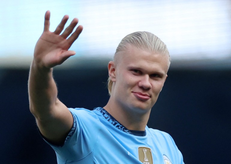 Soccer Football - Premier League - Manchester City v Ipswich Town - Etihad Stadium, Manchester, Britain - August 24, 2024 Manchester City's Erling Haaland celebrates after the match Action Images via Reuters/Phil Noble EDITORIAL USE ONLY. NO USE WITH UNAUTHORIZED AUDIO, VIDEO, DATA, FIXTURE LISTS, CLUB/LEAGUE LOGOS OR 'LIVE' SERVICES. ONLINE IN-MATCH USE LIMITED TO 120 IMAGES, NO VIDEO EMULATION. NO USE IN BETTING, GAMES OR SINGLE CLUB/LEAGUE/PLAYER PUBLICATIONS. PLEASE CONTACT YOUR ACCOUNT REPRESENTATIVE FOR FURTHER DETAILS..