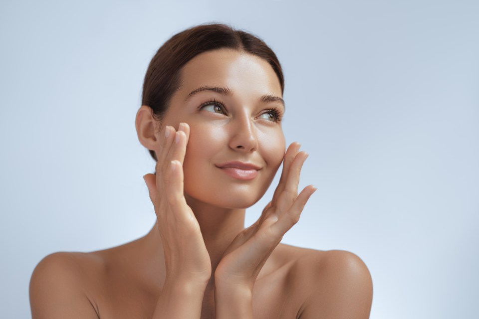 A Redditor shared their skincare regimen for cold weather (stock photo)