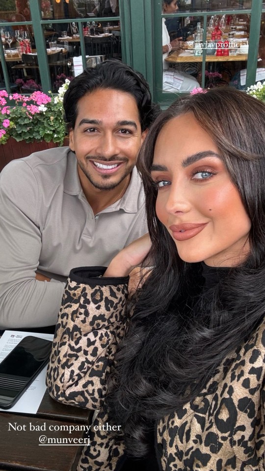 Lovers Islanders Jess White and Munveer Jabbal have sparked romance rumours