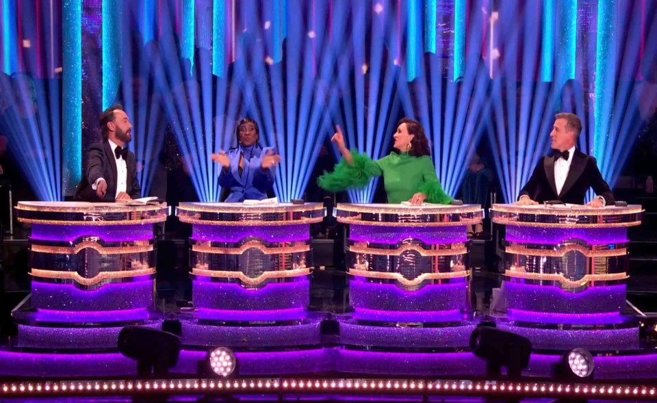 Strictly fans have begged bosses to step in after spotting Shirley Ballas' annoying habit