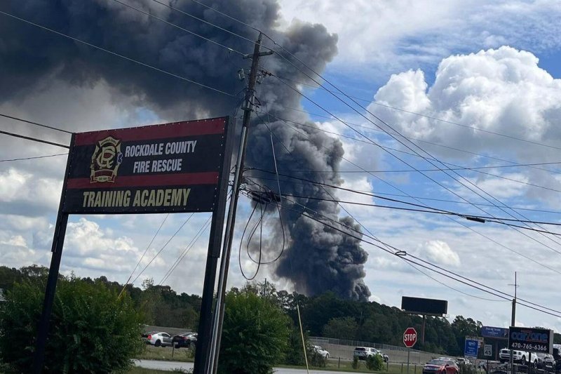 A plume of smoke emanating from a chemical plant near Atlanta has resulted in thousands of people evacuated from their homes and a section of the I-20 being shut down. Photo courtesy of Rockdale County Government/Facebook