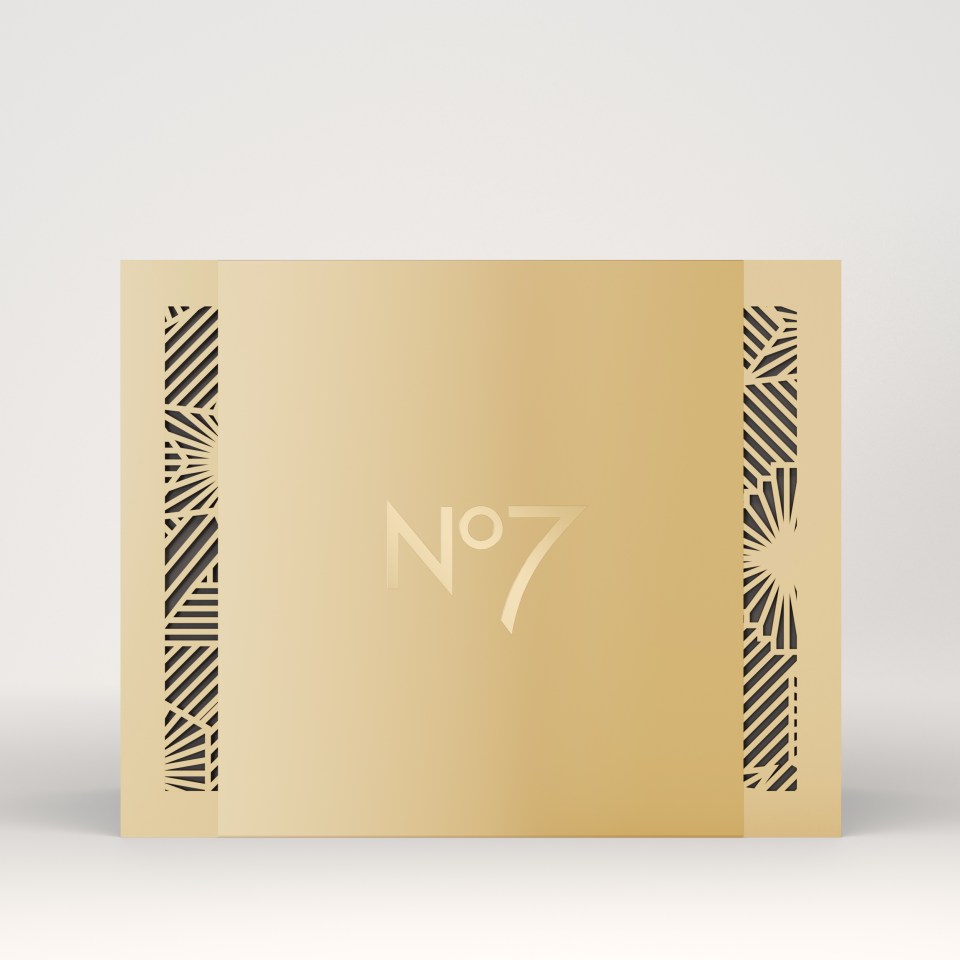 The Ultimate beauty advent calendar from No7 looks truly is epic