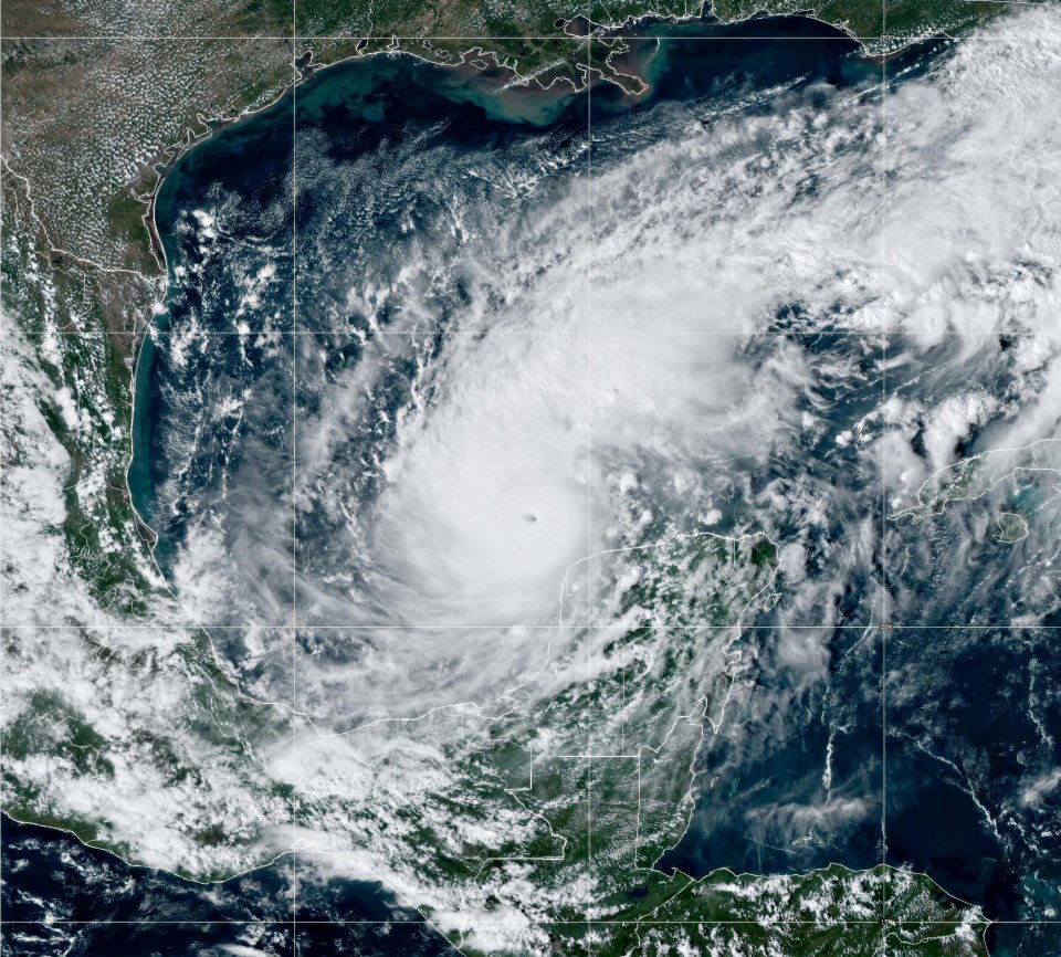 Hurricane Milton moves across the Gulf of Mexico heading for Florida