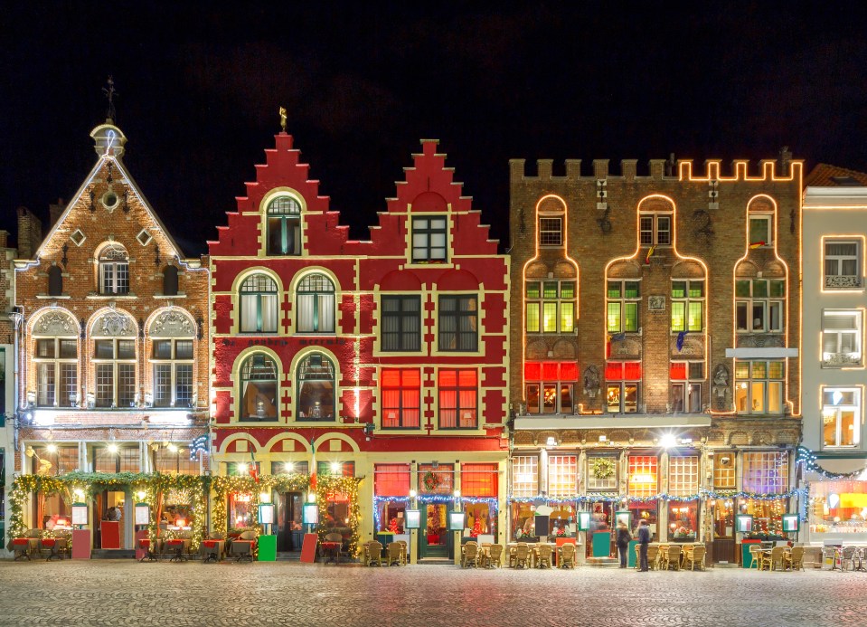 A cruise from Southampton to Bruges is best for carol lovers