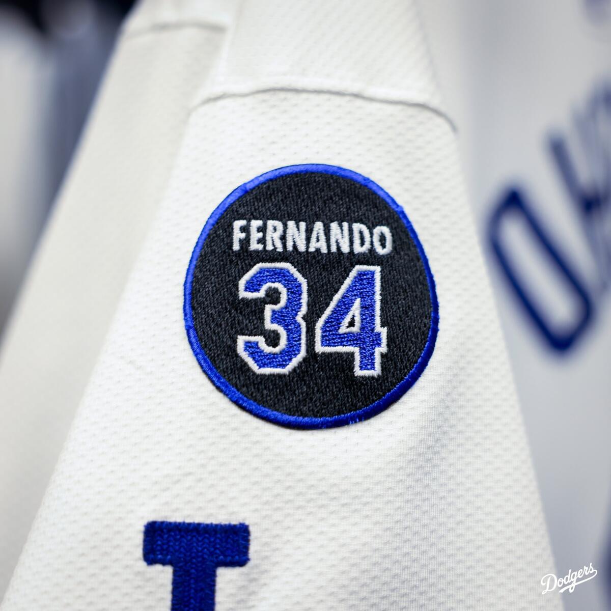 A detailed look at the patch the Dodgers will wear on World Series jerseys honoring Fernando Valenzuela