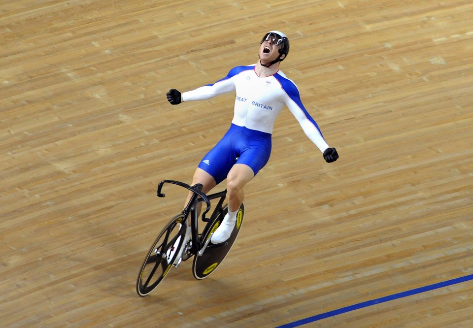 Hoy winning gold at the Men's Sprint Final at the 2008 Beijing Olympic Games