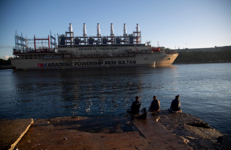 Turkish power ship in Cuba