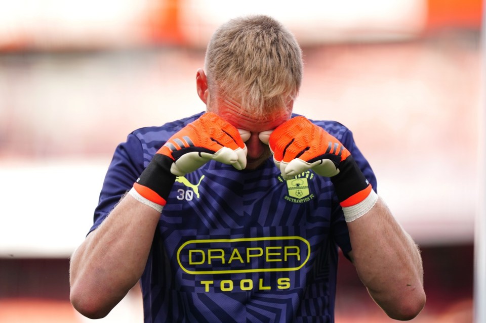 Aaron Ramsdale was reduced to tears after receiving a warm welcome from Arsenal fans