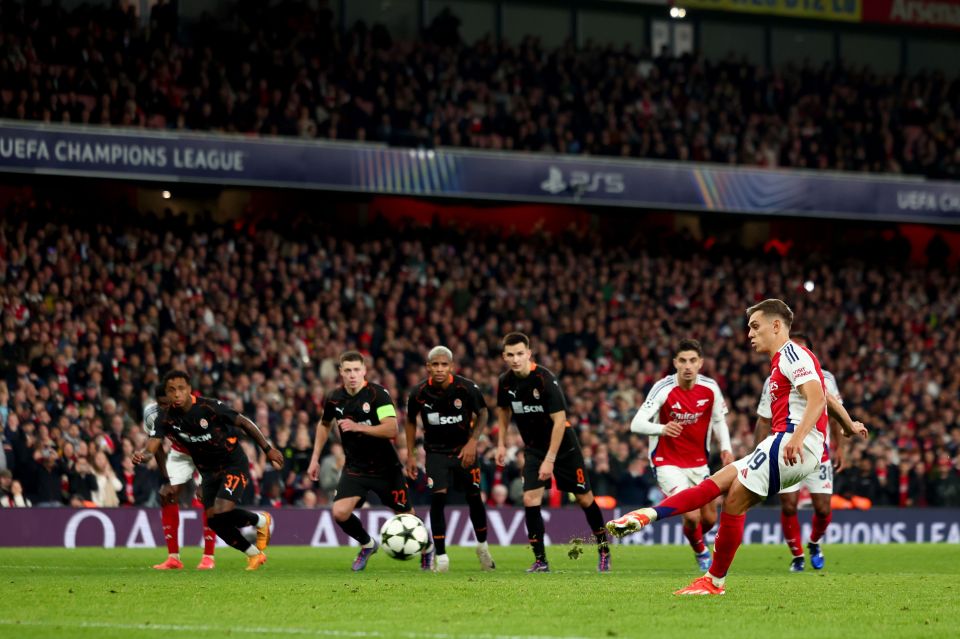 Leandro Trossard missed from the penalty spot