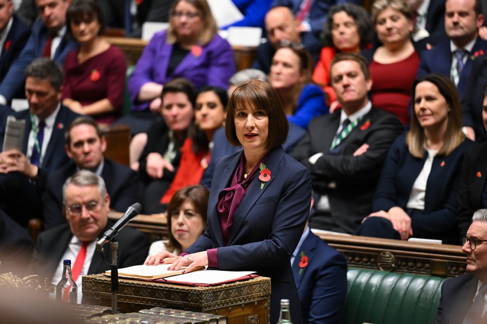 Rachel Reeves delivers her Autumn Statement at the despatch box in the House of Commons