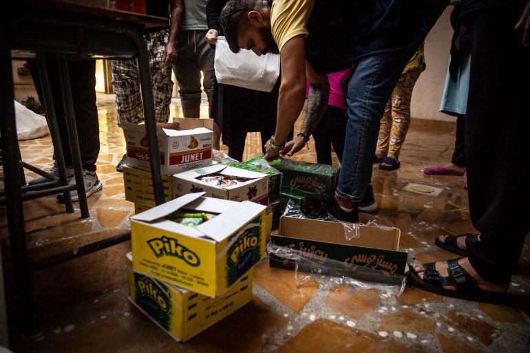 Aid for displaced people in Beirut