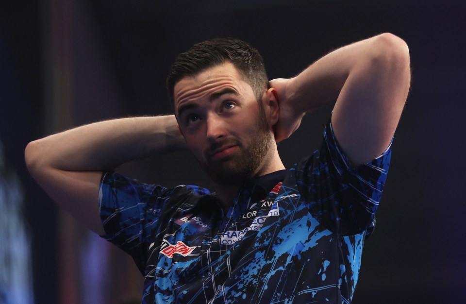 Luke Humphries revealed he struggled with the heat at the Czech Darts Open