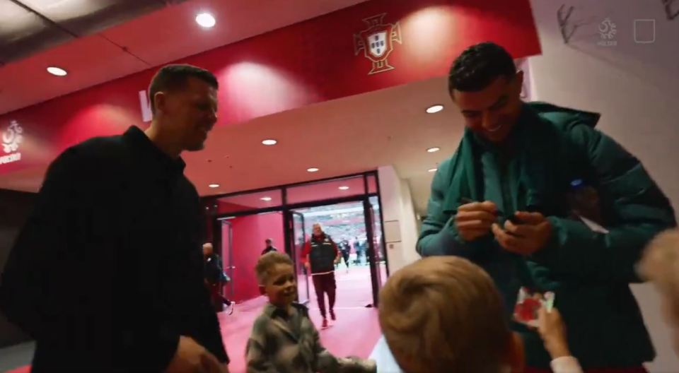 Cristiano Ronaldo and Wojciech Szczesny met backstage before Poland vs Portugal