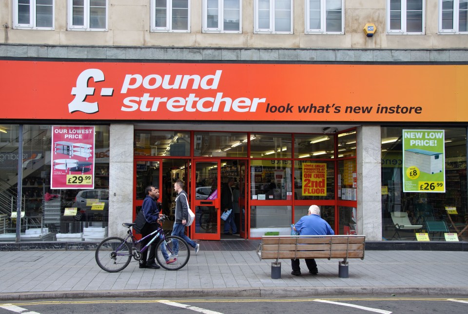 Shoppers are racing to Poundstretchers to pick up a condensation busting buy