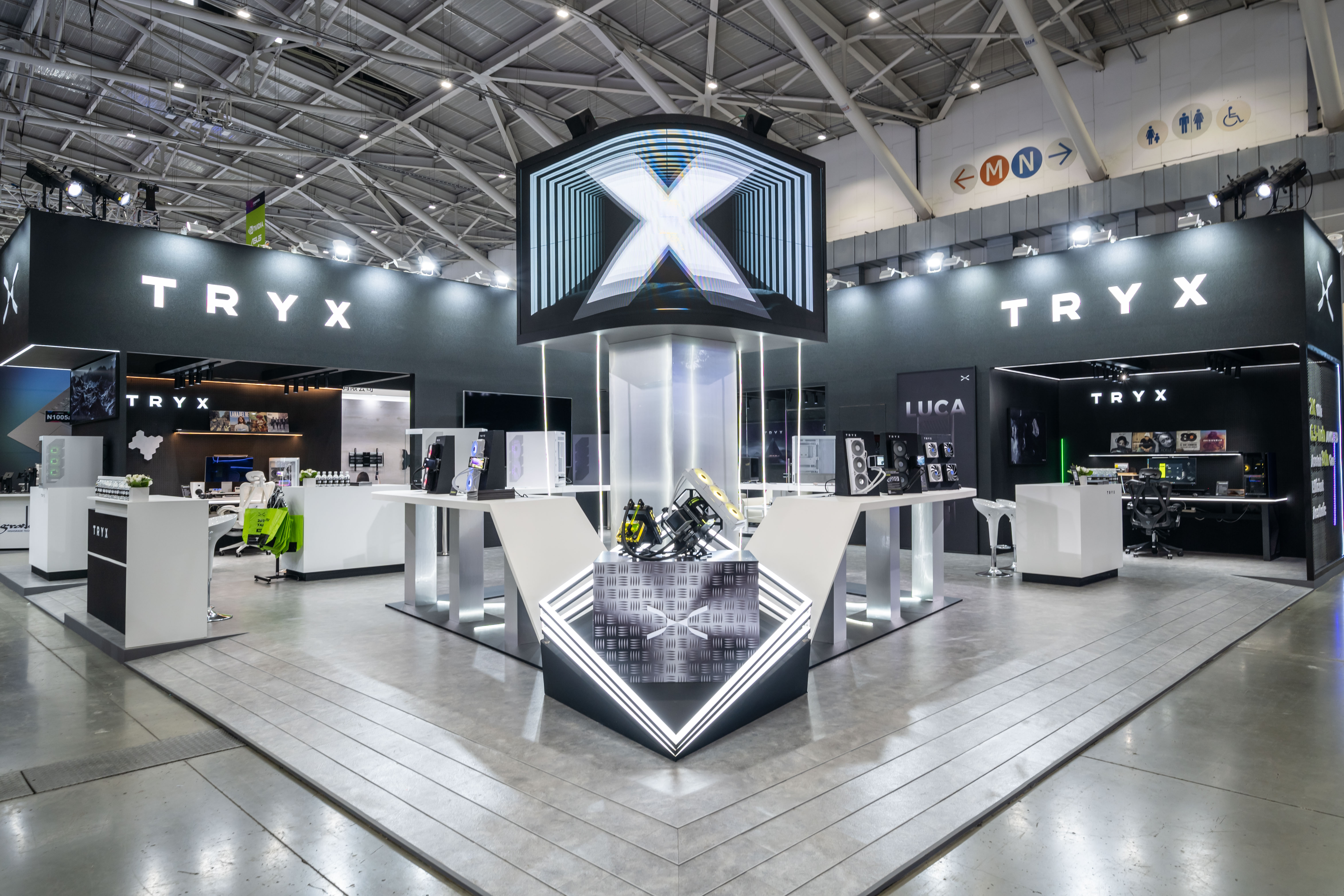 TRYX BOOTH