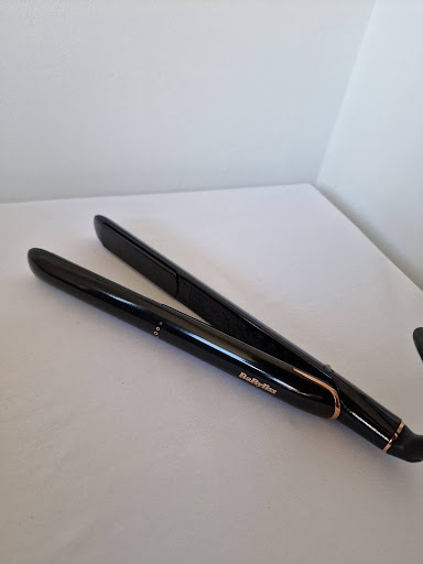 These Rose Lustre straighteners from BaByliss are a great budget choice