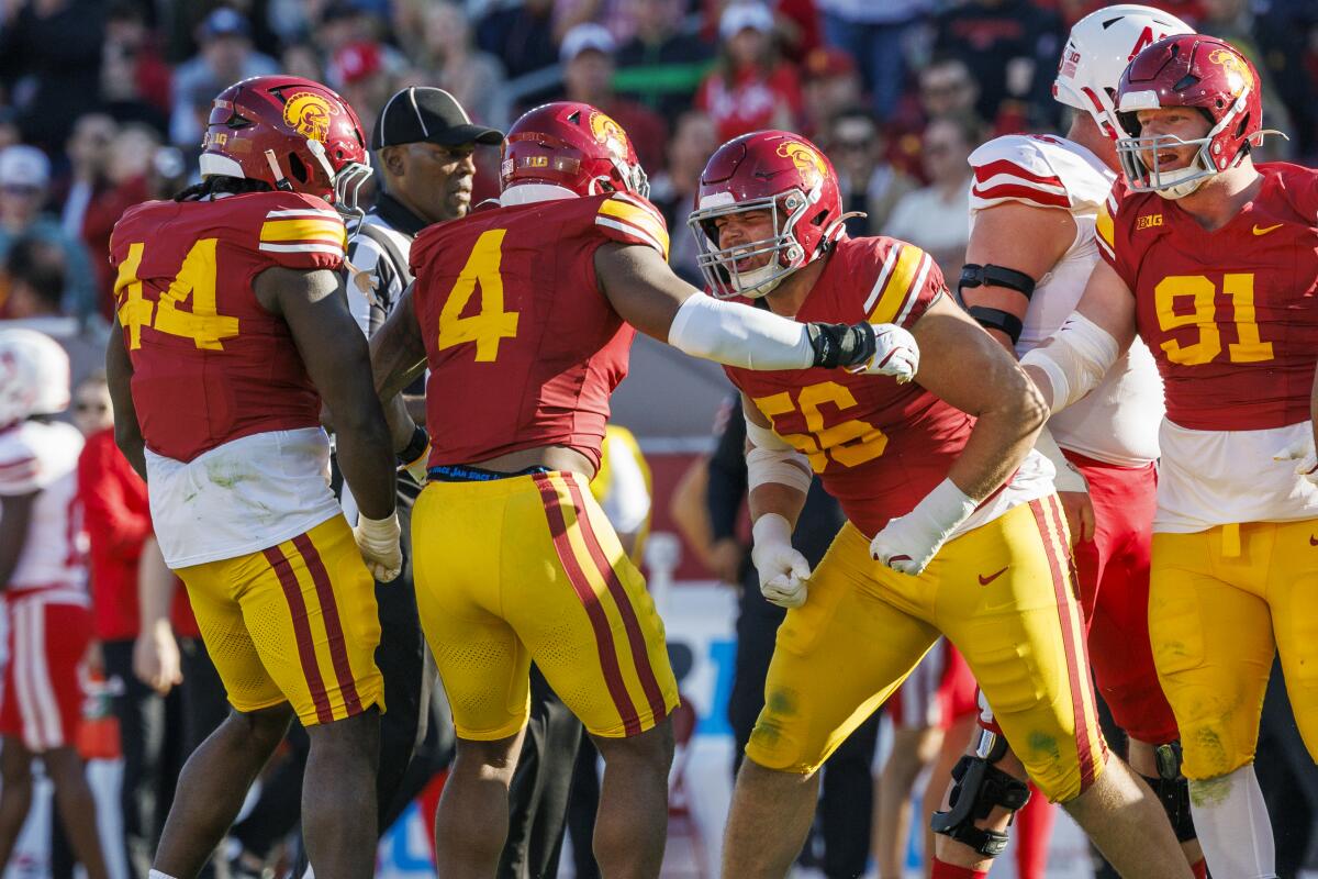 LOS ANGELES, CA - NOVEMBER 16, 2024: USC Trojans defensive tackle Elijah Hughes.