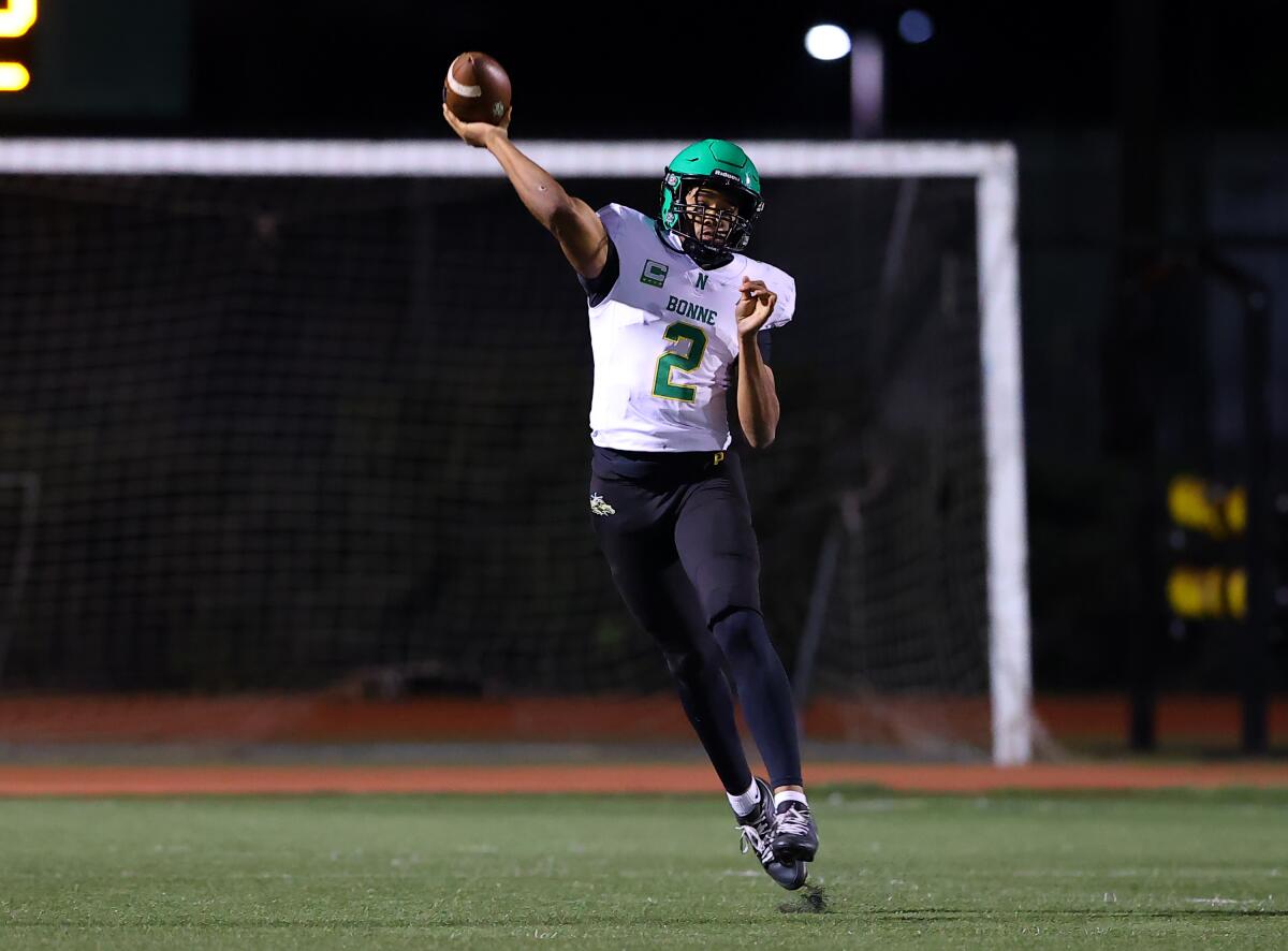 Narbonne quarterback Jaden O'Neal.