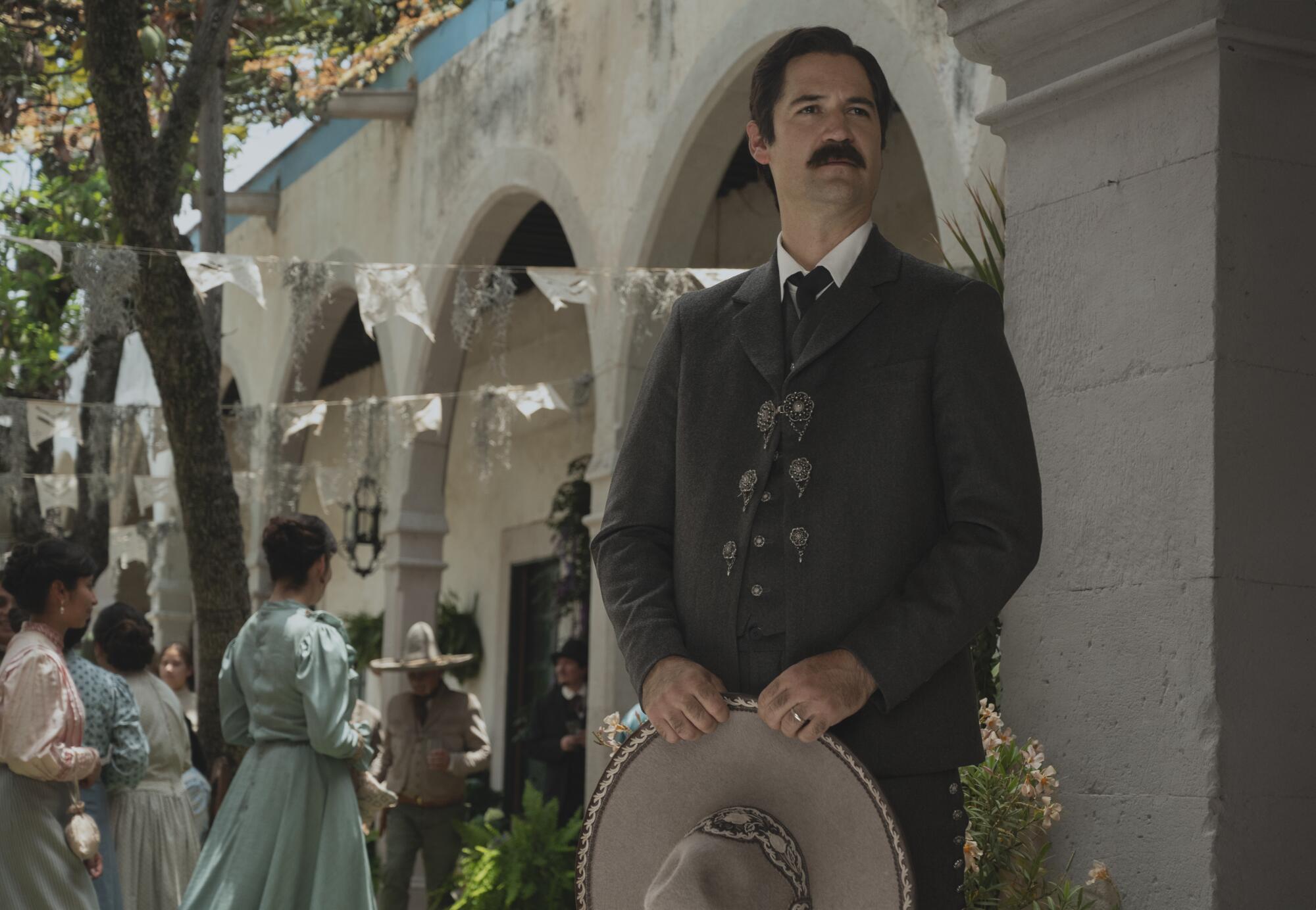 Manuel Garcia-Rulfo as Pedro Páramo.