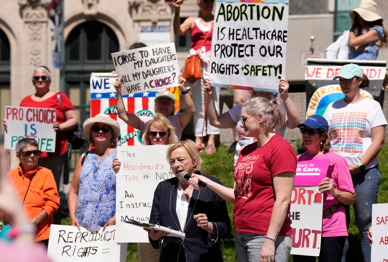 protest abortion