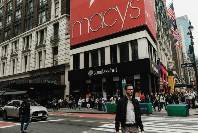 Macy's said it recently learned that an employee, which it did not name, intentionally hid as much as $154 million in expenses over three years. Photo by Airam Dato-on/Pexels