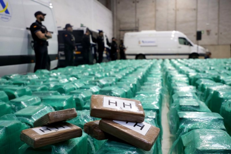 Spain's National Police on Thursday said it seized 13 tons of cocaine hidden in packages of bananas. Photo by EPA-EFE/A. CARRASCO RAGEL