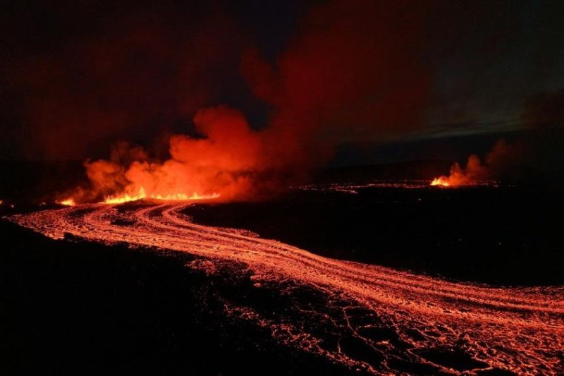 Lava flows during a volcanic eruption near Grindavik, Reykjanes Peninsula, Iceland, on Thursday following the seventh eruption in the area since December. Photo by Anton Brink/EPA-EFE