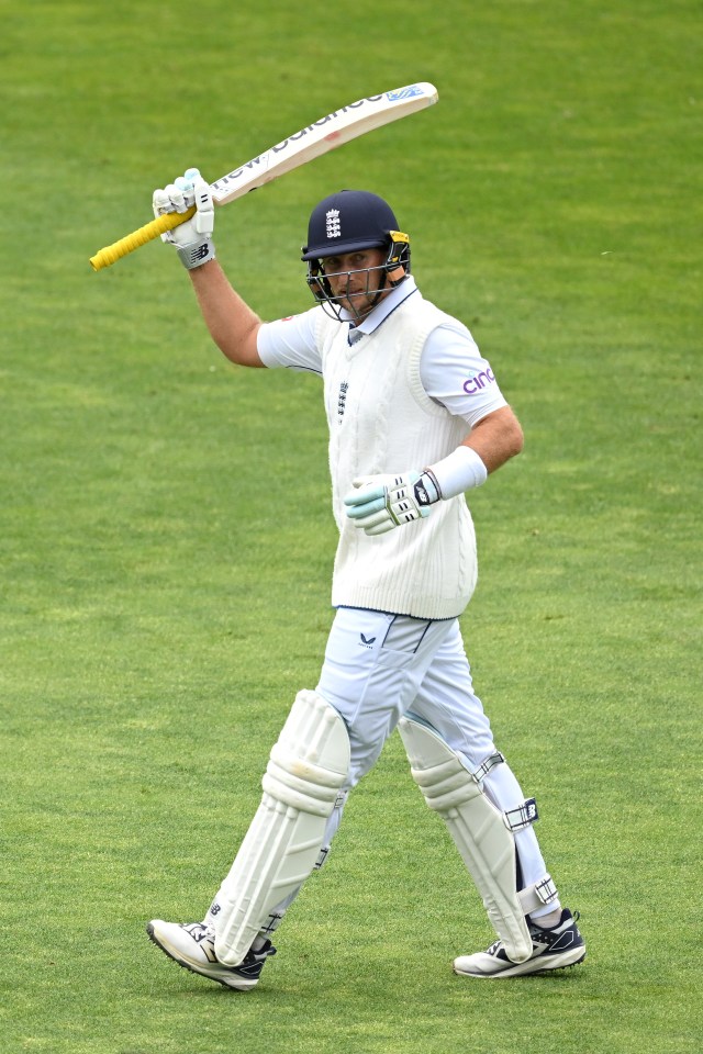 Joe Root become England’s leading Test scorer and also hit a 262