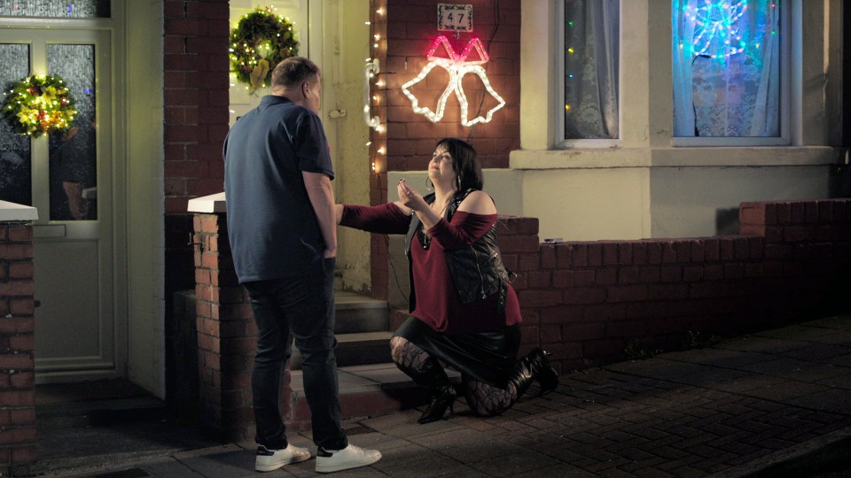 Smithy finally proposed to Nessa before she shipped off to Italy