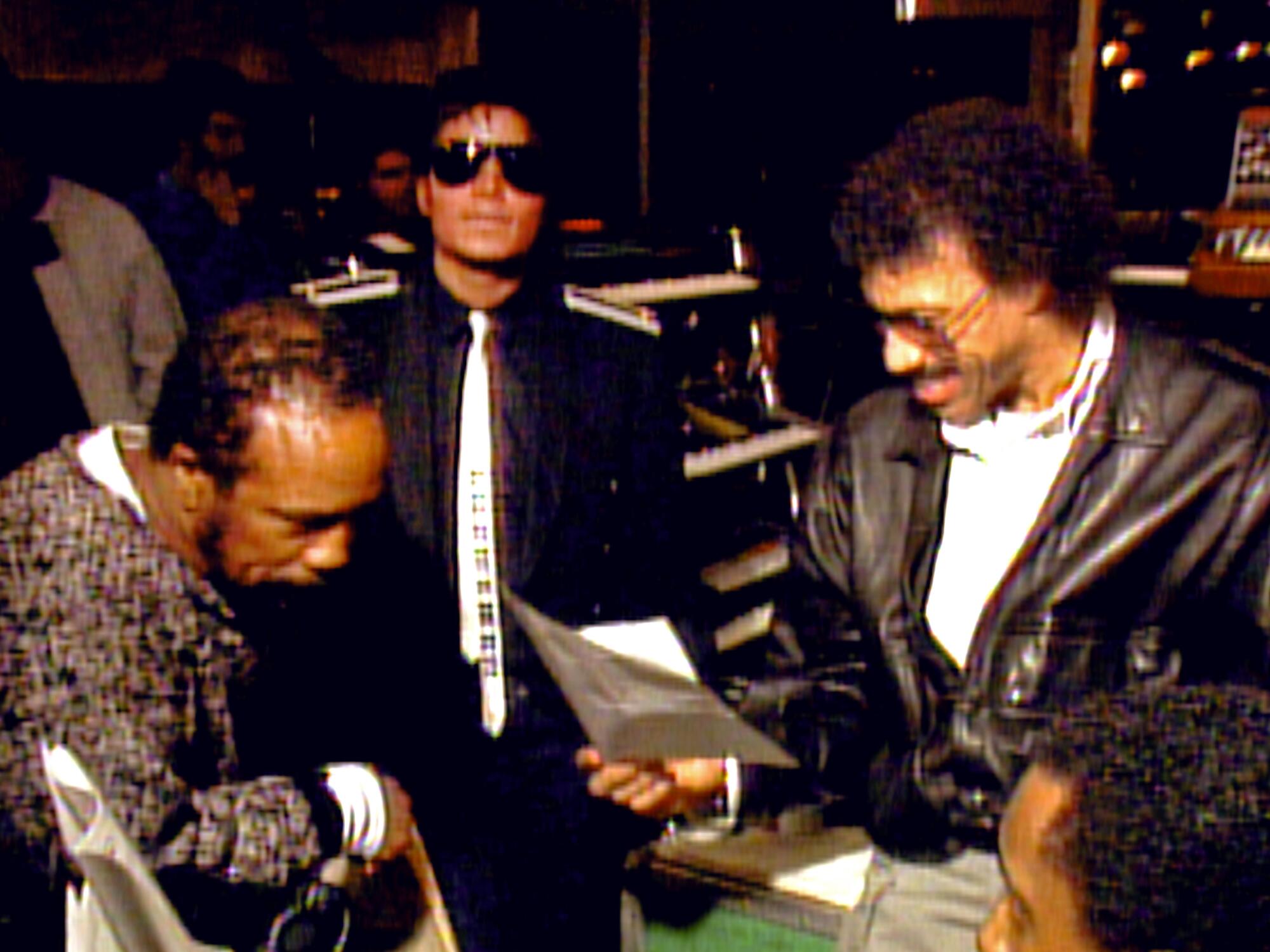 The Greatest Night in Pop. (L to R) Quincy Jones, Michael Jackson and Lionel Richie in The Greatest Night in Pop.