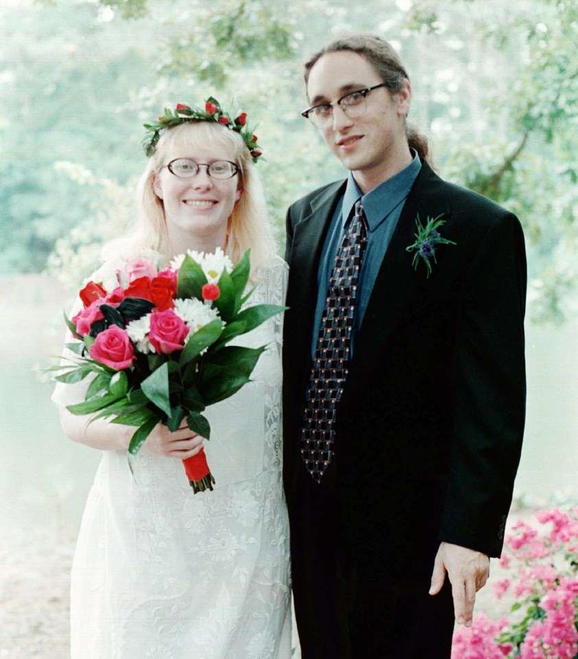 Amy Carter, daughter of former President Carter, and her husband at their wedding