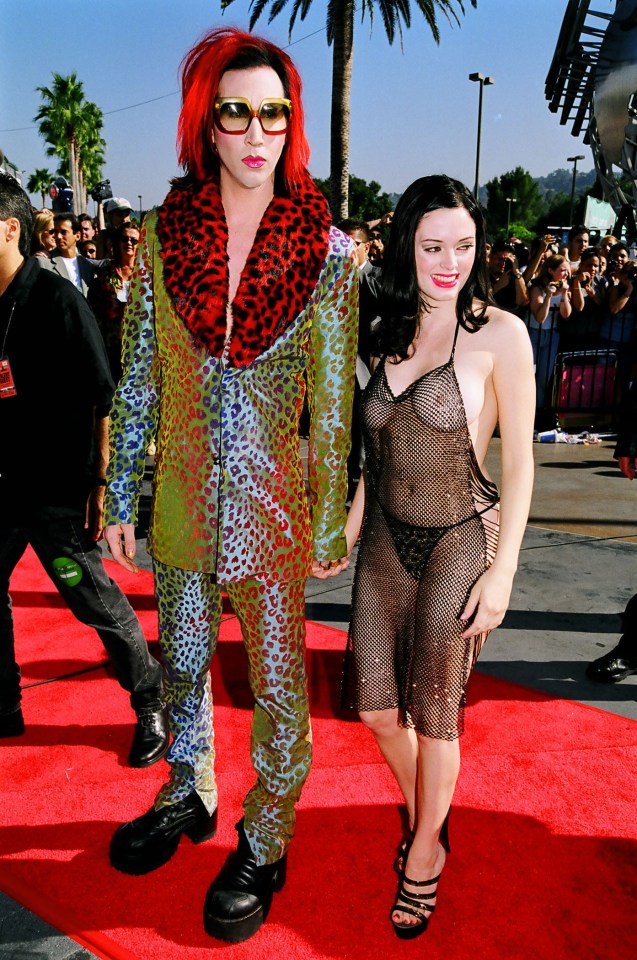 Marilyn Manson and Rose McGowan at the 1998 MTV Video Music Awards.