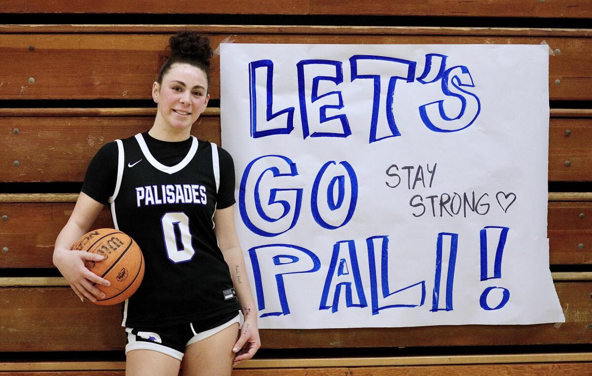 Ayla Teegardin and the Dolphins beat Fairfax 75-42 on Wednesday. She lost her home in the Palisades fire.