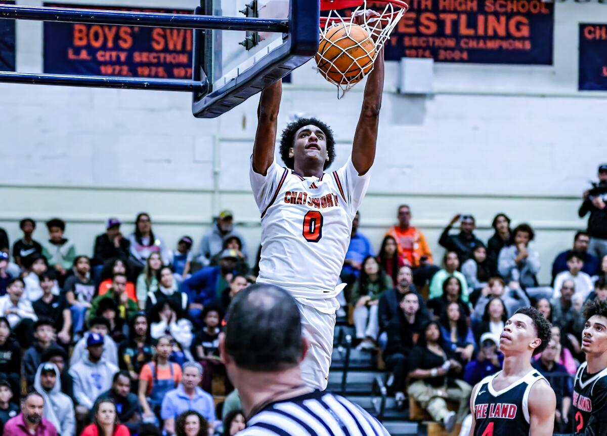 Alijah Arenas of Chatsworth scored 30 points, including this dunk, in win over Cleveland.