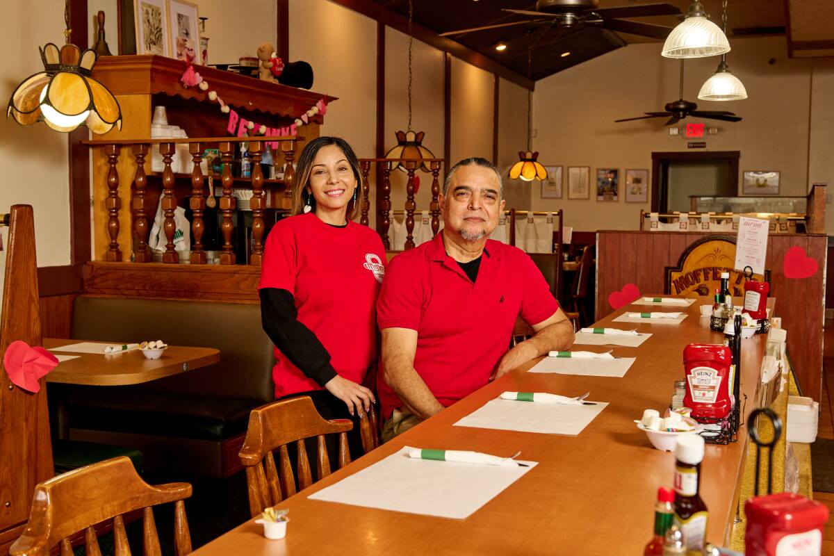 Sandra Gomez and her father, Juan Garcia, at Moffett’s Family Restaurant. 