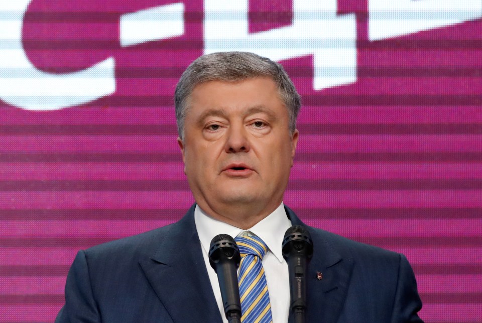 Petro Poroshenko giving a speech at his campaign headquarters.