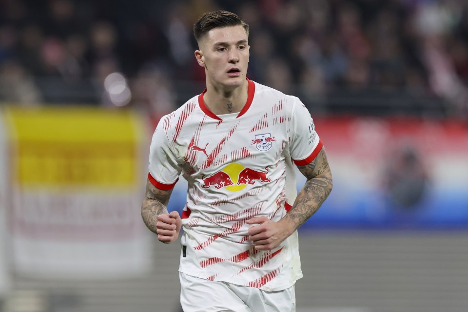 Benjamin Sesko of RB Leipzig during a DFB-Pokal match.