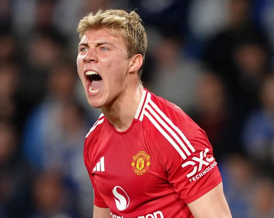 Rasmus Hojlund of Manchester United reacting during a soccer match.