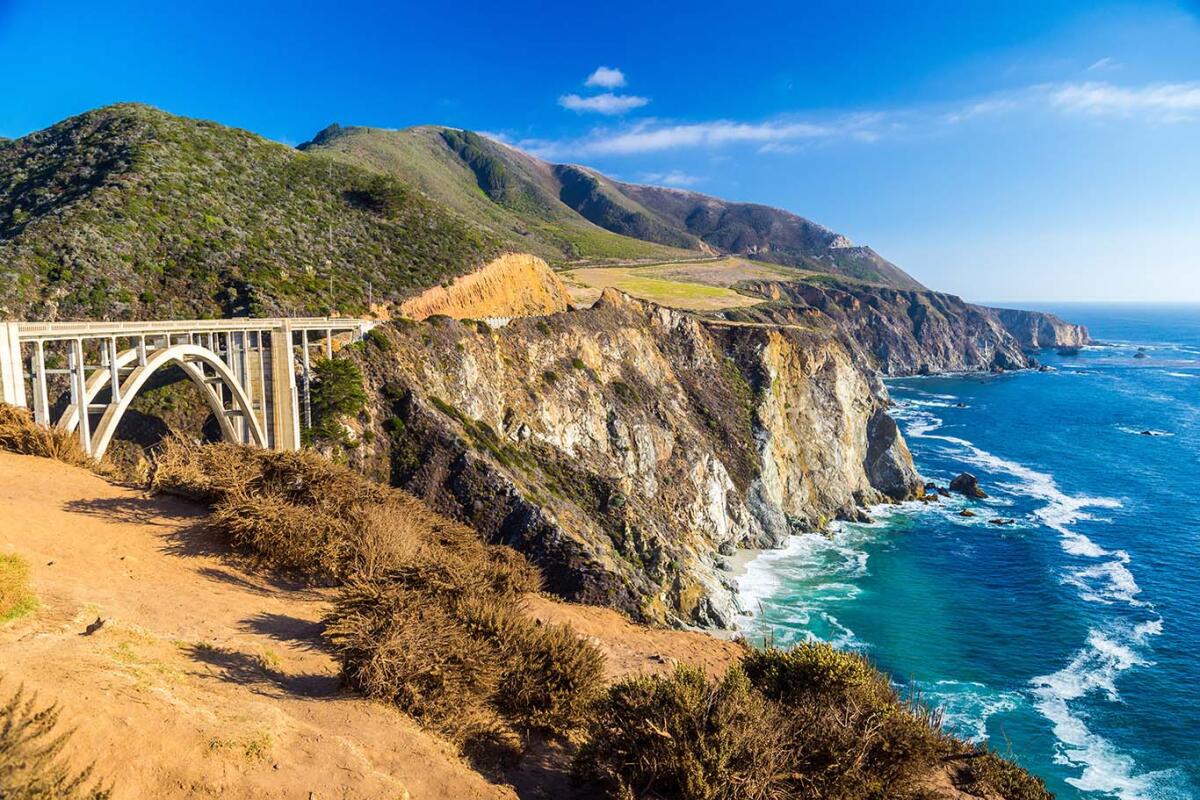 The iconic Bixby Creek Bridge in Big Sur, California. 