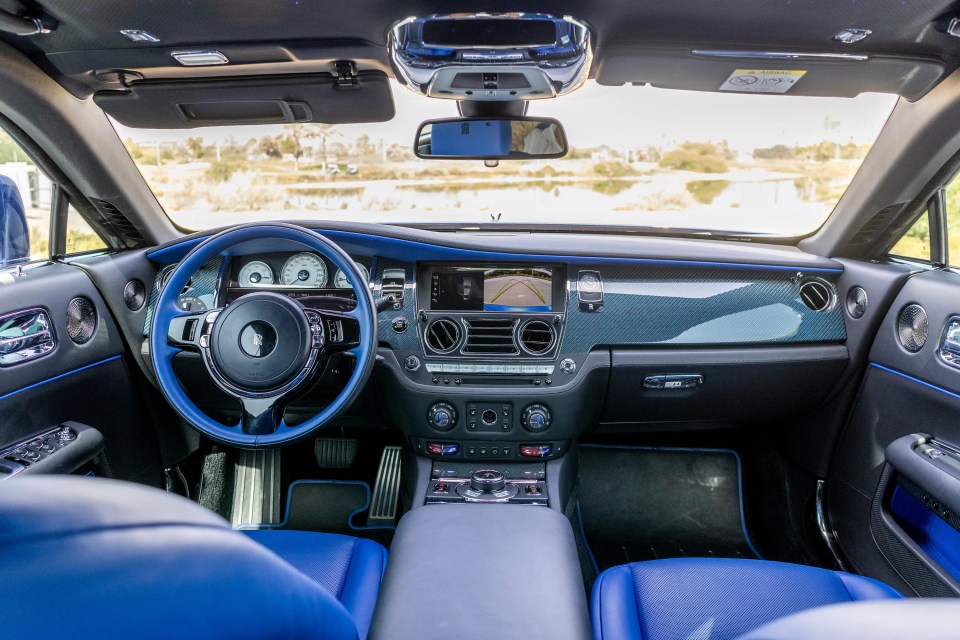 Interior of a blue Rolls-Royce Wraith Black Badge.