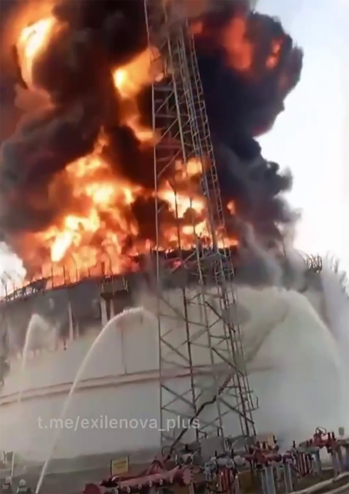 Large fire at Tuapse Oil Refinery.